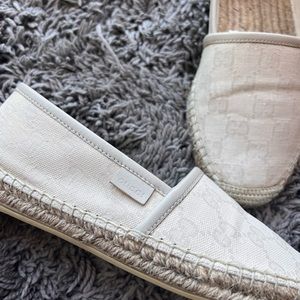 Gucci espadrilles, gently used. Amazing condition